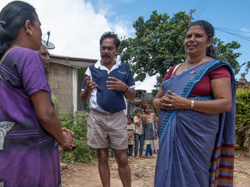 Sri Lankan natives in discussion