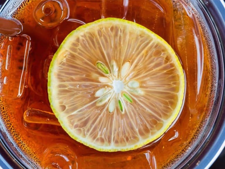 Slice of lemon in a glass of iced tea